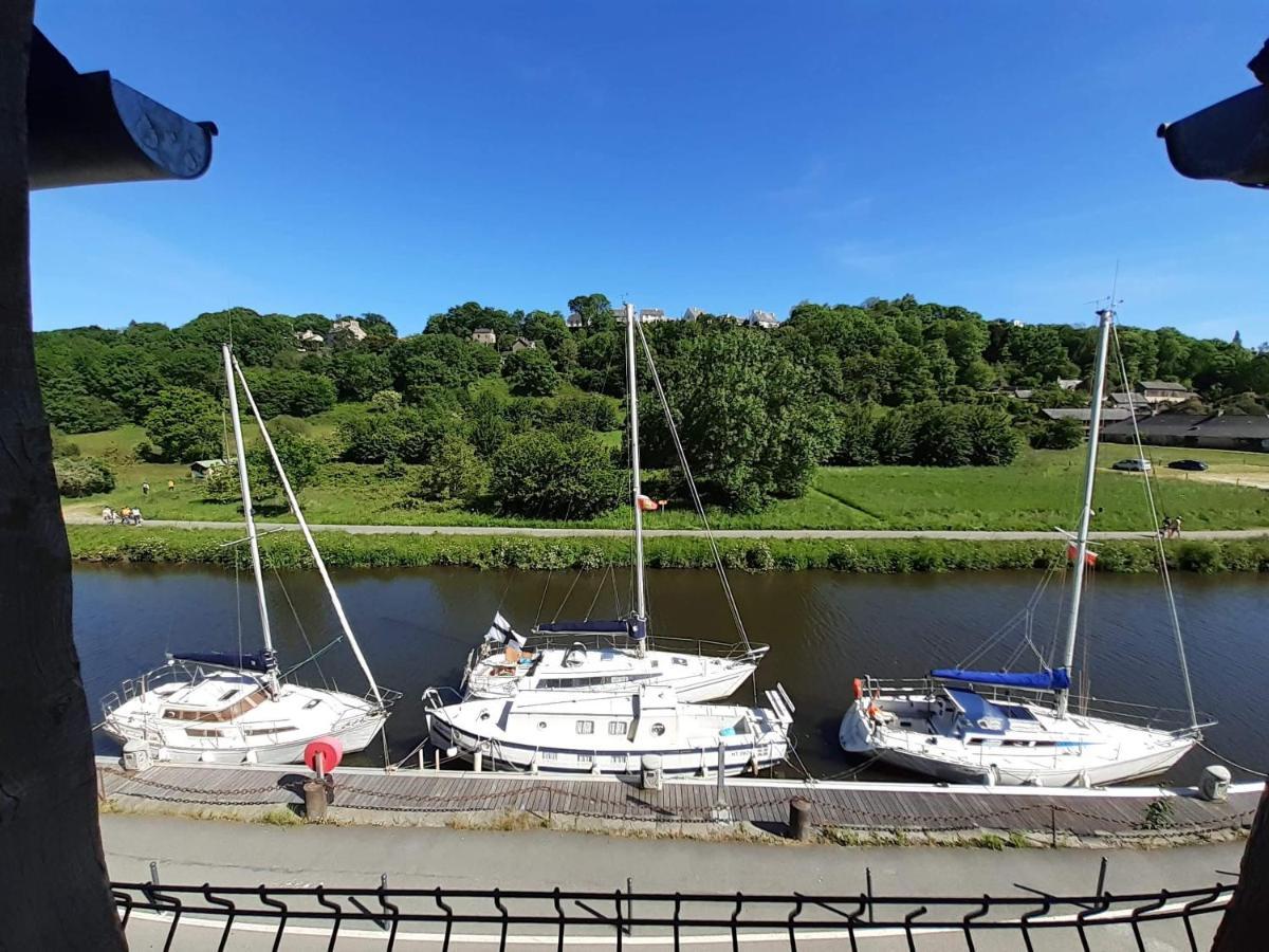 Vue Sur Le Port De Dinan Apartment Bagian luar foto