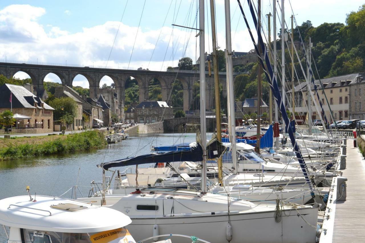 Vue Sur Le Port De Dinan Apartment Bagian luar foto